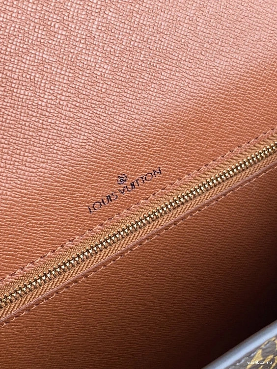 WIS MONCEAU VUITTON LOUIS 1121